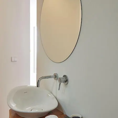 Luxury In The Privileged Apartment