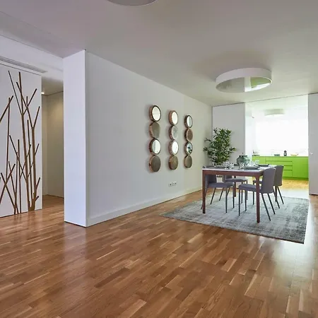 아파트 Luxury In The Privileged